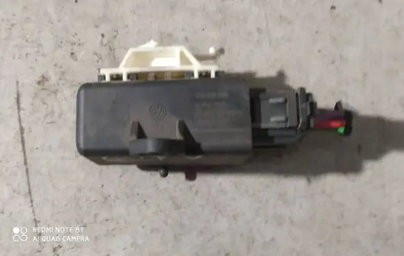 Volkswagen Golf V Other relay 1K0959772