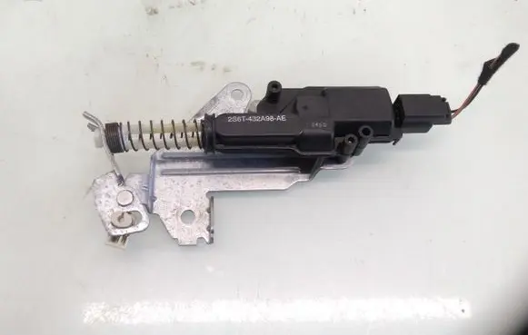 Ford Fiesta Central locking motor 2S6T432A98