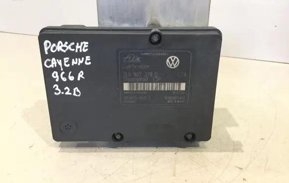 Porsche Cayenne (9PA) ABS Pump 7L0907379G 7L0614111H