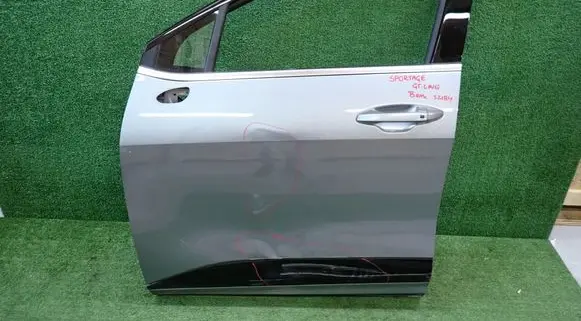KIA Sportage Front door