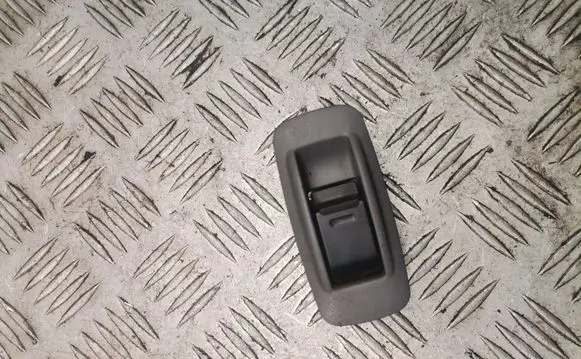 Toyota RAV 4 (XA20) Electric window control switch
