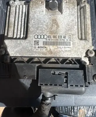 Audi A3 S3 A3 Sportback 8P Engine control unit/module 03L906018AB 03L906018AG 0281016306