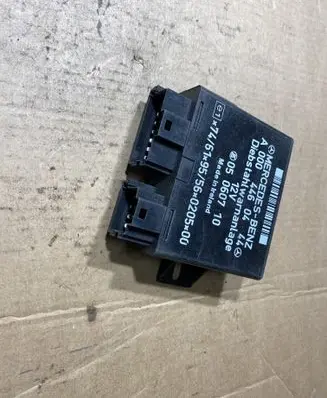 Mercedes-Benz Vito Viano W638 Alarm control unit/module A0004460444 0004460444