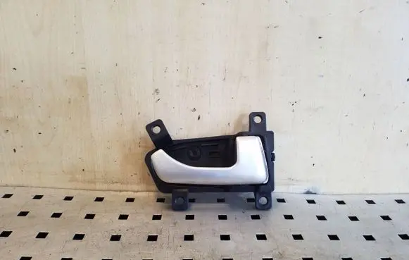 KIA Sportage Front door interior handle 826203U000