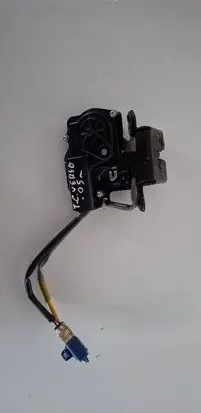 Toyota Corolla Verso AR10 Loading door lock 2909
