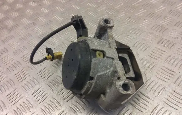 Audi A6 S6 C7 4G Engine mount bracket 4G0199381HE