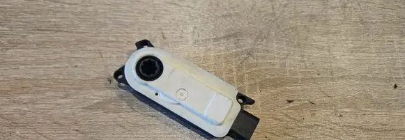 Chrysler Pacifica Climate control unit 6477R1012A 6477S017011