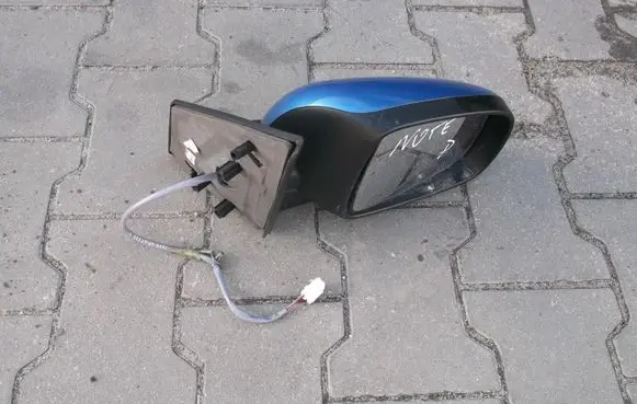 Nissan Note (E12) Front door electric wing mirror