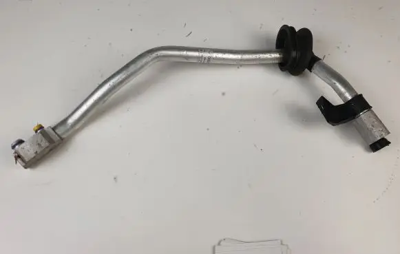 Audi Q5 SQ5 Air conditioning (A/C) pipe/hose 8R2260712C