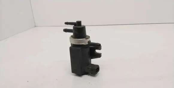Volkswagen Golf III Turbo solenoid valve 1H0906627 72190320 01T07K