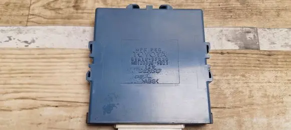 Toyota Corolla Verso AR10 Combustion control unit/module 896180F020 MB1238009021
