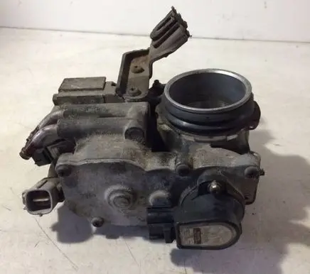 Lexus IS 200-300 Throttle body valve 2203070020 1979500101