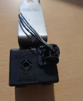 Toyota Land Cruiser (J120) Horn buzzer relay 8665251010 0689003150
