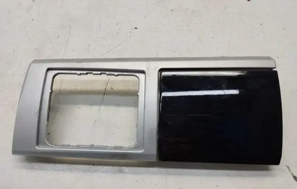 Chrysler Grand Voyager V Dashboard glove box trim 05028832A L0134745 05028830AA