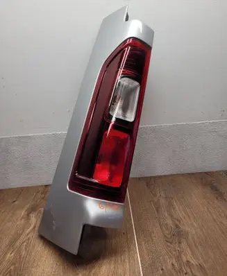Renault Trafic III (X82) Rear/tail lights 265556737R 93867974