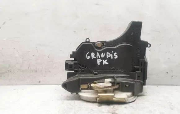 Mitsubishi Grandis Front door lock