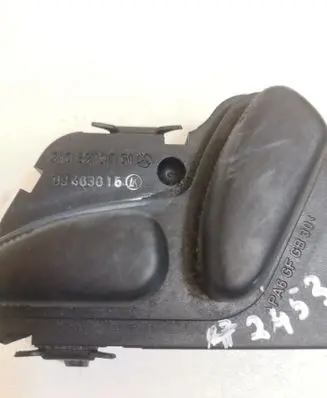 Mercedes-Benz C W203 Seat control switch 2108213851