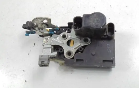 Chevrolet Rezzo Rear door lock