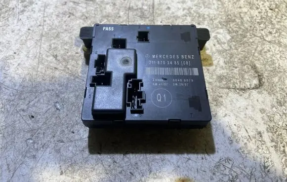 Mercedes-Benz E W211 Door control unit/module 2118703485 00406079