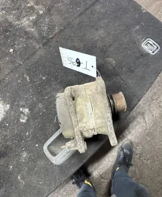 Volkswagen Golf IV Generator/alternator 0123310001