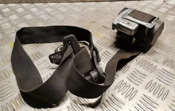 Mercedes-Benz A W169 Front seatbelt 1698603385