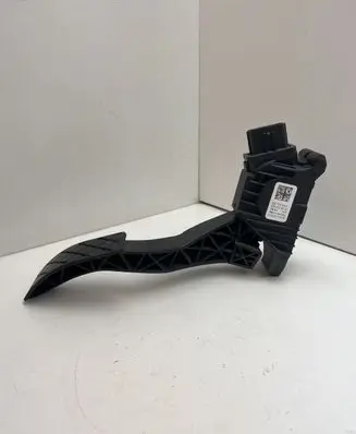 Volkswagen Golf VII Accelerator throttle pedal 5Q1723503F