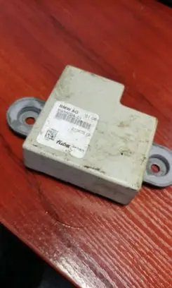 BMW 3 E90 E91 Antenna control unit 6935024