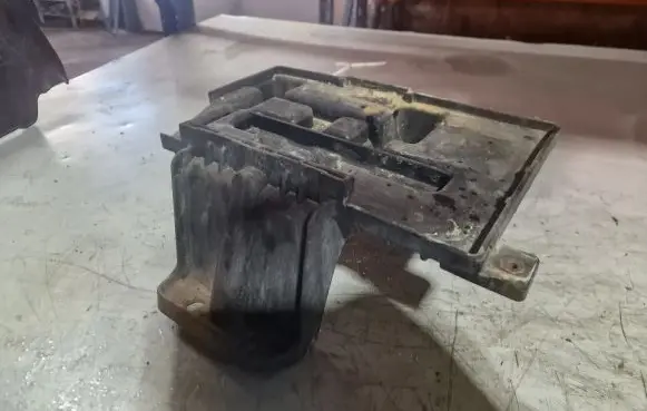 KIA Sportage Battery box tray 