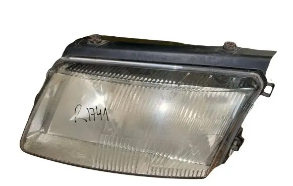Volkswagen PASSAT B5 Headlight/headlamp
