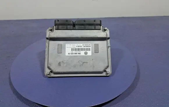 Volkswagen Golf IV Engine control unit/module ECU 06A906033CB
