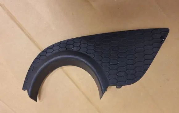 Volvo V40 Rear bumper corner part panel trim 31347163 S3DHA