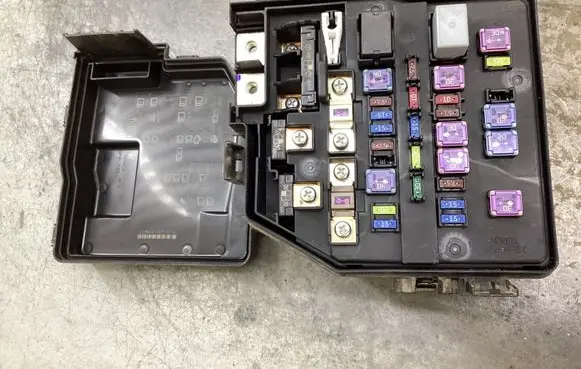 Honda CR-V Fuse box set 08SWYE01 008541071016 0085410710110401