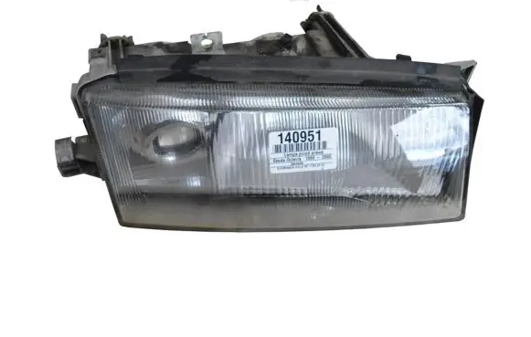 Skoda Octavia Mk1 (1U) Headlight/headlamp