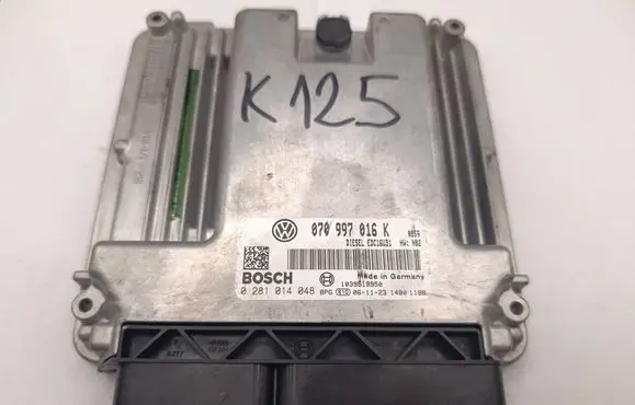 Volkswagen Transporter - Caravelle T5 Engine control unit/module 070997016K 1039S19950 0281014048