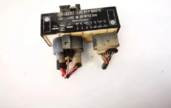 Volkswagen Golf IV Coolant fan relay 1j0919506k 898972000