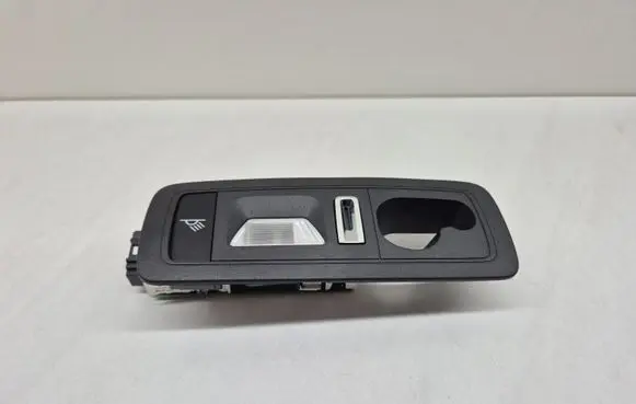 Porsche Cayenne (92A) Rear seat light 7P5947291L
