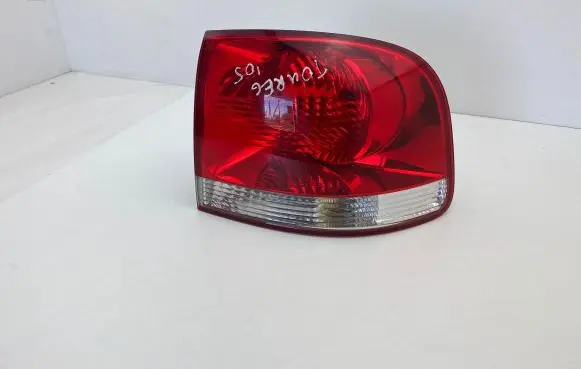 Volkswagen Touareg I Rear/tail lights 28258002