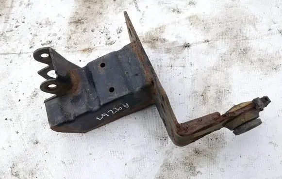 Audi Q7 4L Front bumper mounting bracket