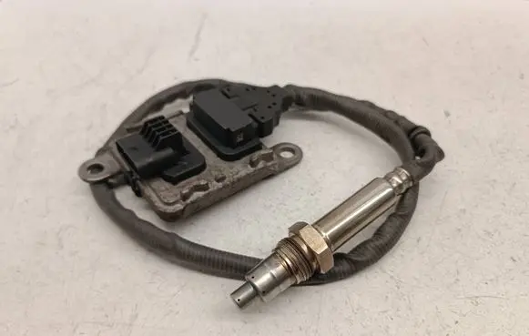 Mercedes-Benz E W213 Lambda probe sensor A0009057208 A2C12777100 0009057208