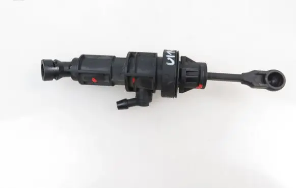 Mitsubishi ASX Clutch master cylinder 