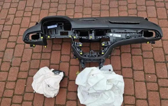 Opel Corsa E Airbag set with panel 38TYS