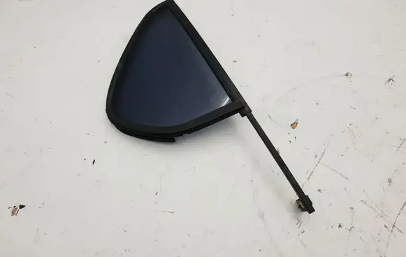 Opel Frontera B Rear vent window glass 