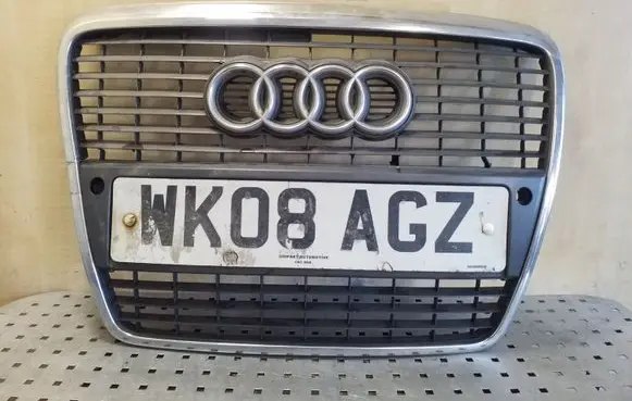 Audi A6 S6 C6 4F Front bumper upper radiator grill 4F0853651