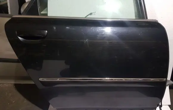 Audi A8 S8 D3 4E Rear door