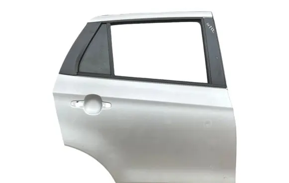 Suzuki SX4 Rear door 43R006723