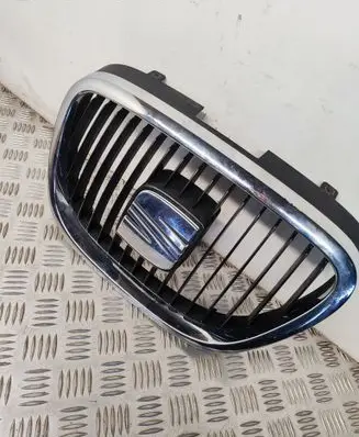 Seat Altea Front bumper upper radiator grill 5P0853654