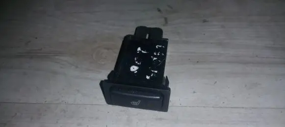 Lexus IS 200-300 Seat heating switch 153261157998