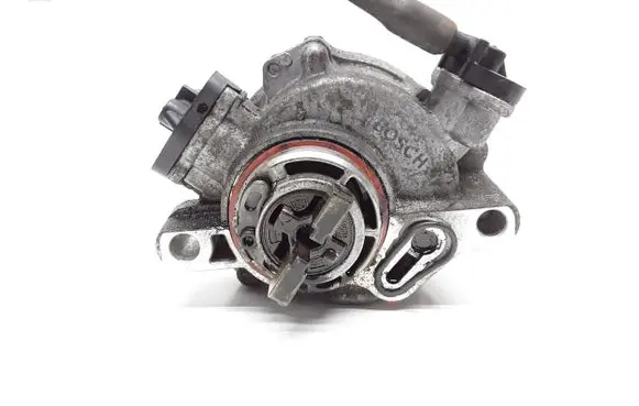 Volvo V60 Vacuum pump 9804021880