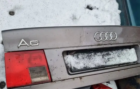 Audi A6 S6 C4 4A Tailgate/trunk/boot lid C33D