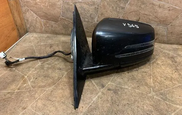 Mercedes-Benz E W212 Front door electric wing mirror A2128100916